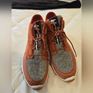 SOREL Women's Kinetic Breakthru Caribou waterproof boots